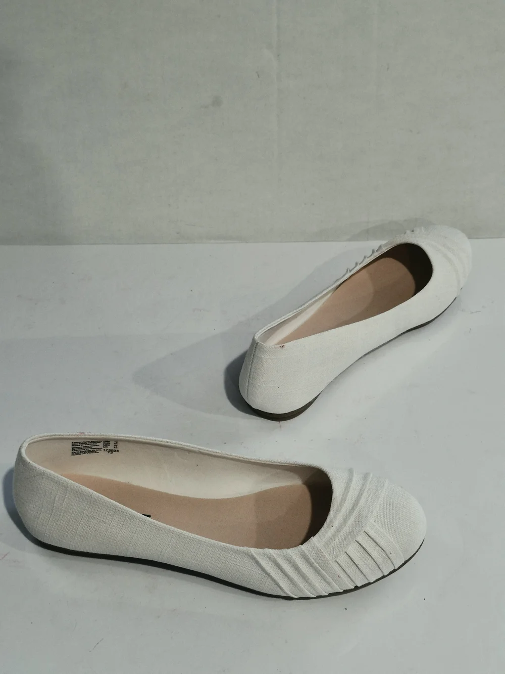 American Eagle Outfitters White Canvas Ballet Flats
